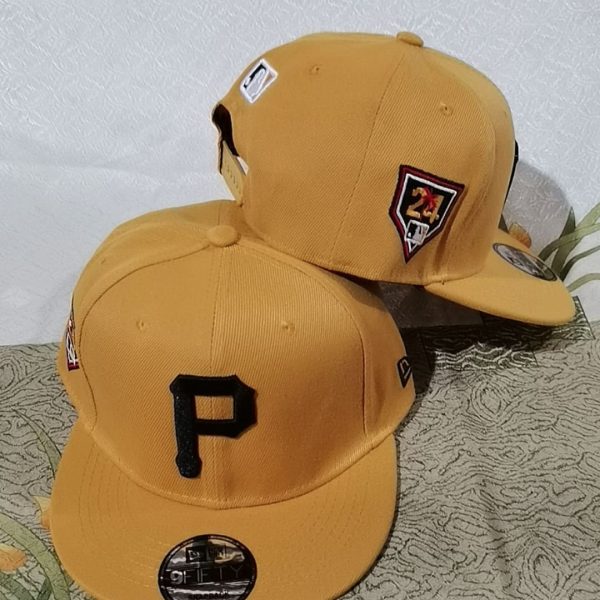 Pittsburgh Pirates's yellow cap