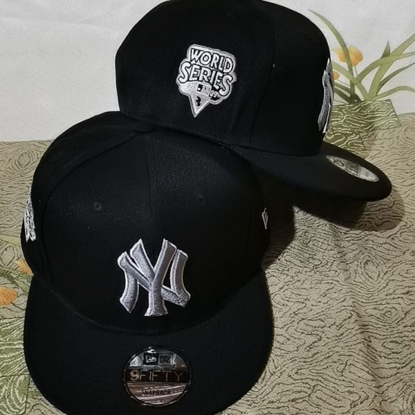New York Yankees's black cap